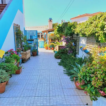 Ethic Surf House Pensión Ferrel (Leiria)