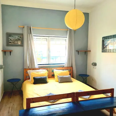 Ethic Surf House Guest house Ferrel (Leiria)
