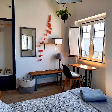 Ethic Surf House Guest house Ferrel (Leiria)