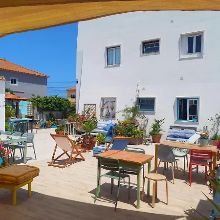 Pensión Ethic Surf House 3*