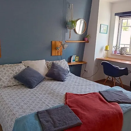 Ethic Surf House Pensión Ferrel (Leiria)