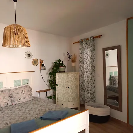 Ethic Surf House Guest house Ferrel (Leiria)