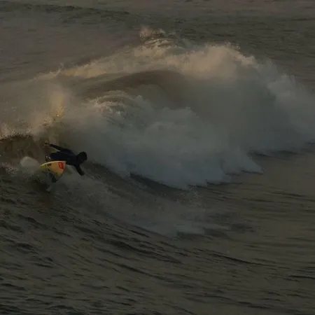 Ethic Surf House Pensión Ferrel (Leiria)