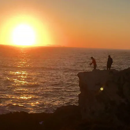 Ethic Surf House בית הארחה 3*